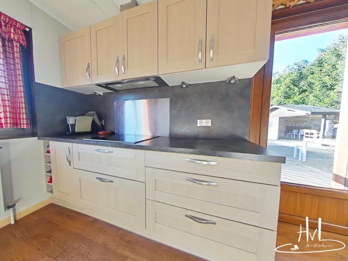 فيلا لابْريسْفي Chalet Les Trois Vallees المظهر الخارجي الصورة