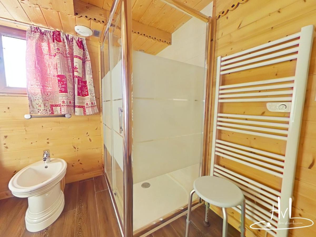 فيلا لابْريسْفي Chalet Les Trois Vallees المظهر الخارجي الصورة